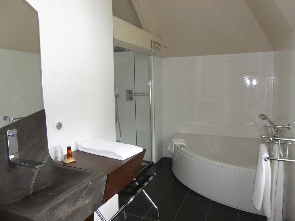 Hotel Le Saint Martin Sablé-sur-Sarthe Habitación foto