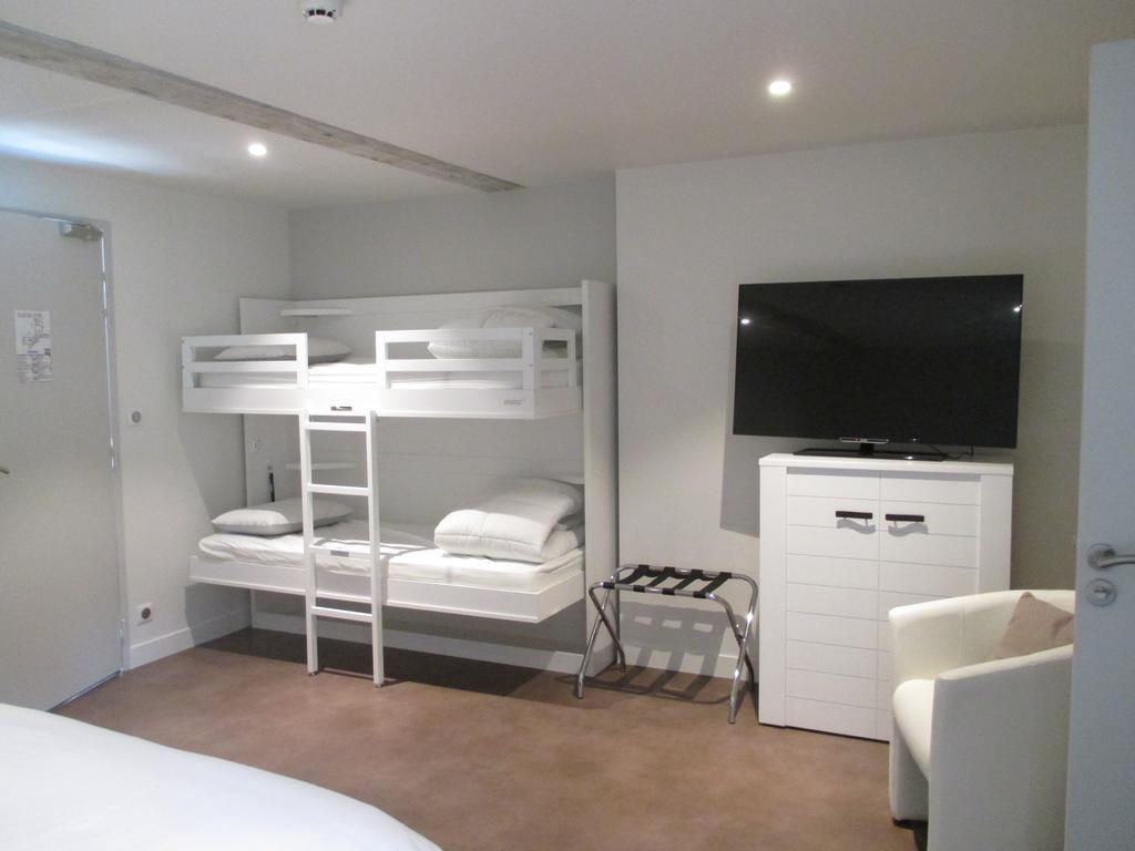 Hotel Le Saint Martin Sablé-sur-Sarthe Habitación foto