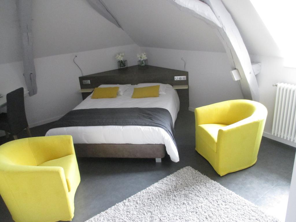 Hotel Le Saint Martin Sablé-sur-Sarthe Habitación foto